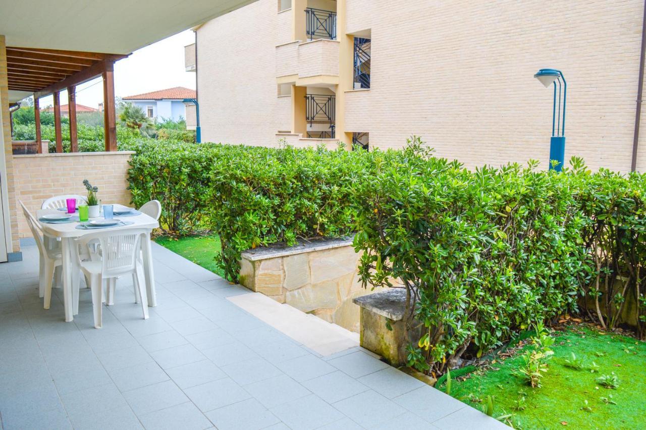 Homiday - Green Bay Village Pineto Exterior foto
